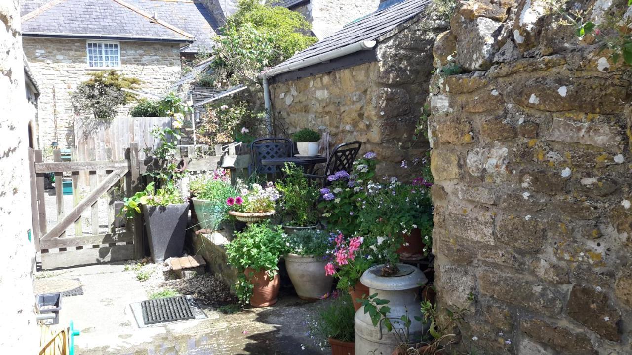 Number Five Apartment Abbotsbury Bagian luar foto