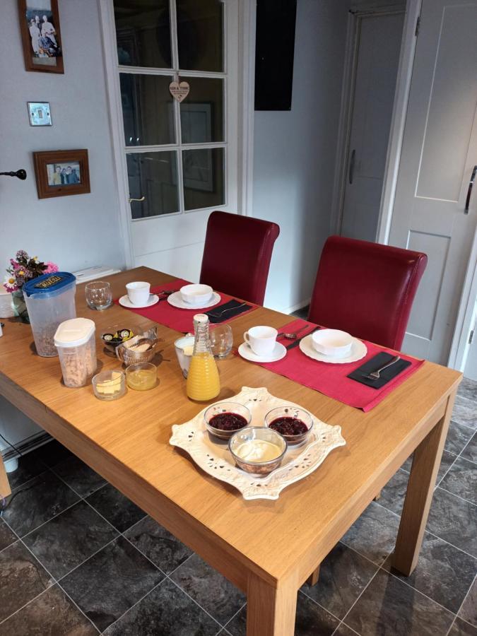Number Five Apartment Abbotsbury Bagian luar foto